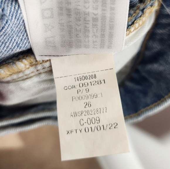 Abercrombie & Fitch The Pleated Short Ultra High Rise Womens 2 Light Blue - Picture 5 of 9